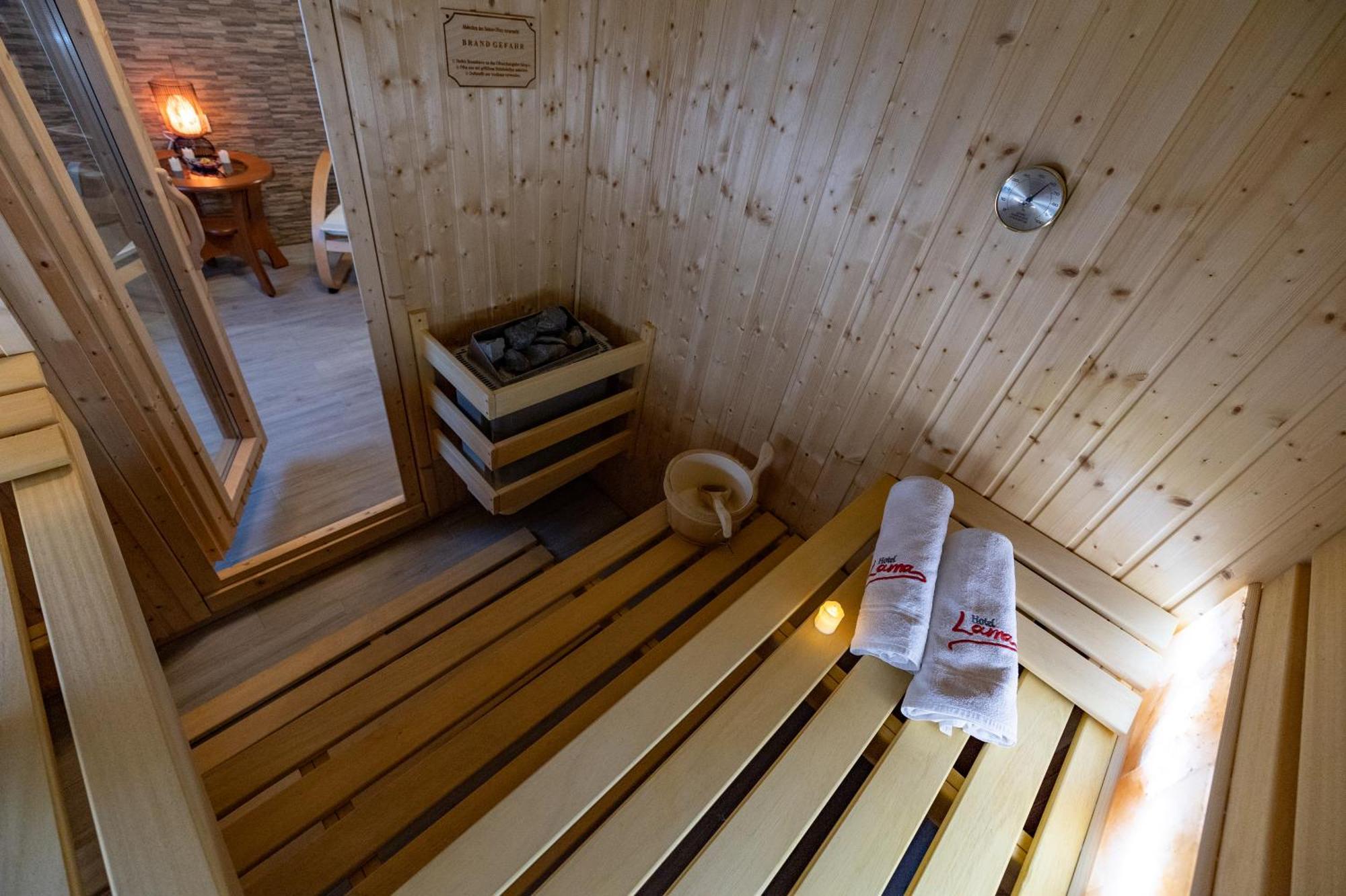 Garni Hotel Lama クラグイェヴァツ エクステリア 写真
